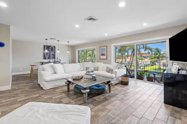 Highland Beach, FL 33487,4316 S Ocean BLVD 2s