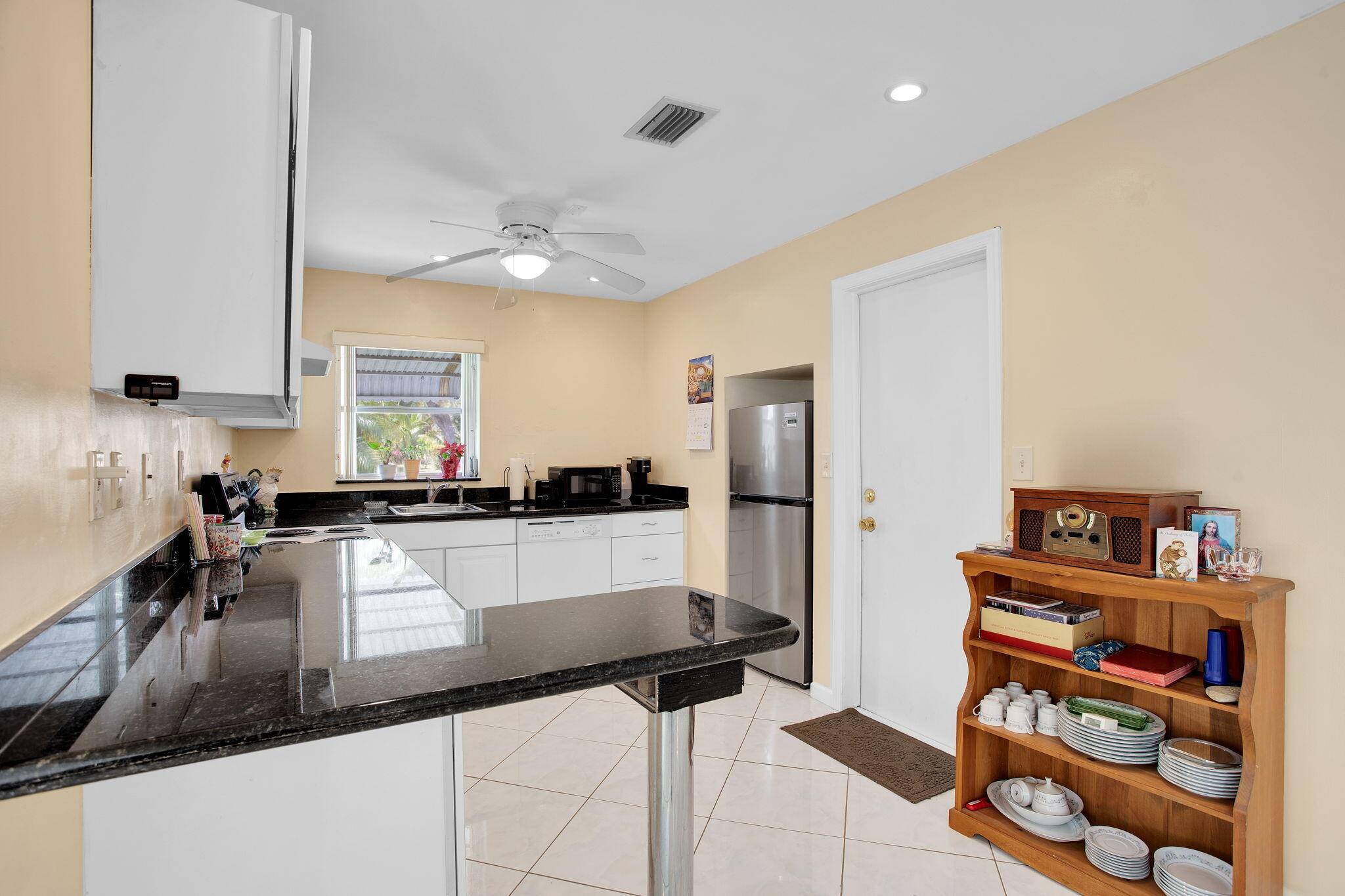 Pompano Beach, FL 33064,390 NW 25th CT