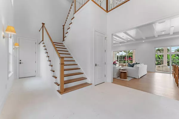 North Palm Beach, FL 33408,124 Easterly RD