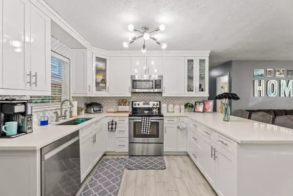 Stuart, FL 34997,5865 SE E Rosemont AVE