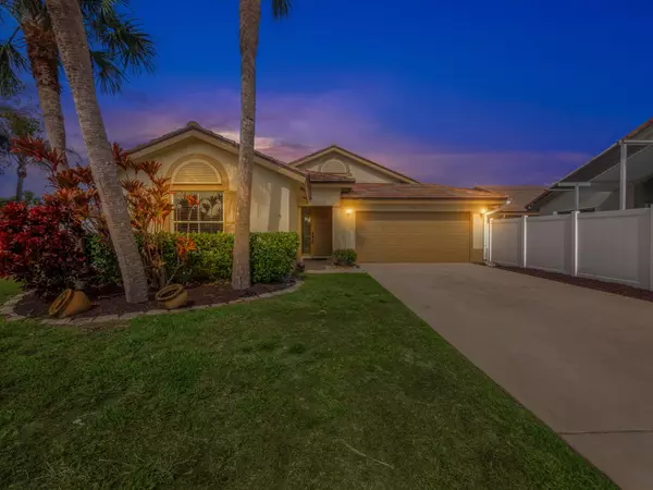 7904 Manor Forest LN, Boynton Beach, FL 33436