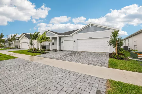 Port Saint Lucie, FL 34987,6369 Cloverdale AVE