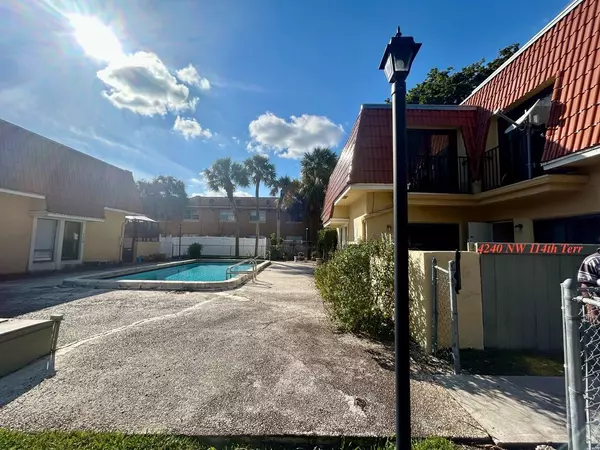 Coral Springs, FL 33065,4240 NW 114th TER 40