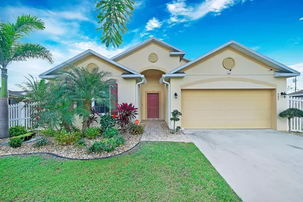 982 SW Haas AVE, Port Saint Lucie, FL 34953