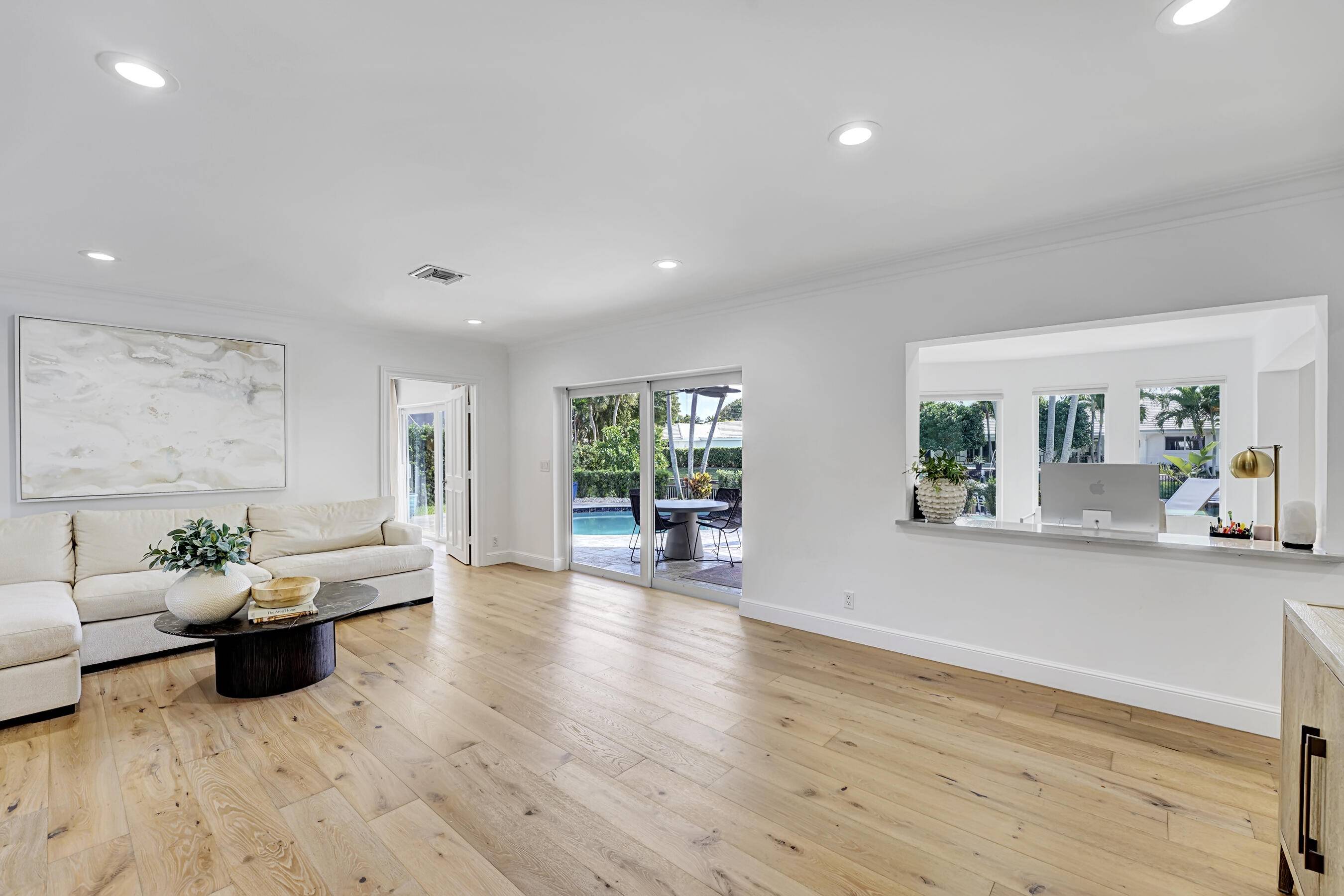 Boca Raton, FL 33486,700 Holly LN
