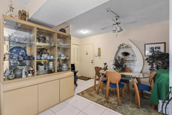 Lauderhill, FL 33319,4174 Inverrary DR 413