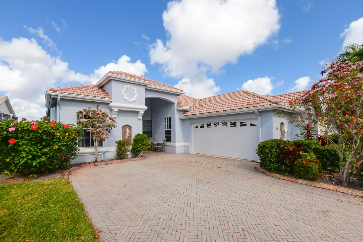 Port Saint Lucie, FL 34986,628 SW Lake Charles CIR