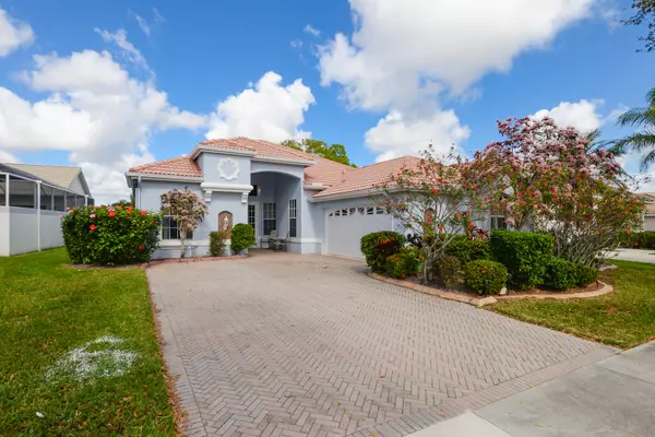 Port Saint Lucie, FL 34986,628 SW Lake Charles CIR