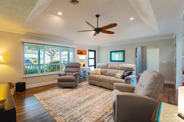 Jensen Beach, FL 34957,1943 NE Aloe Calle