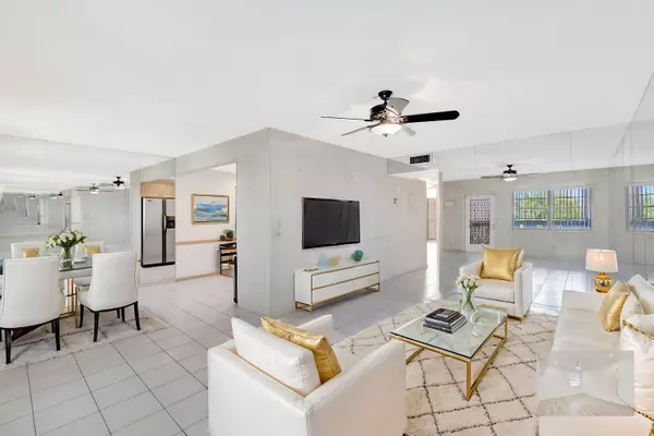 4025 Lincoln B, Boca Raton, FL 33434