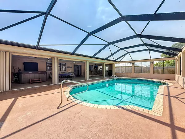 Port Saint Lucie, FL 34983,189 NE Caprona AVE