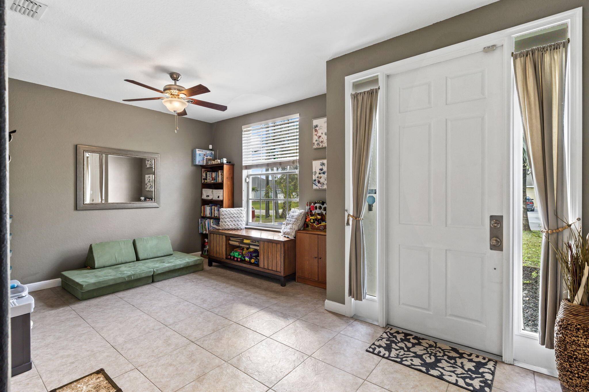 Port Saint Lucie, FL 34953,1617 SW Davis ST