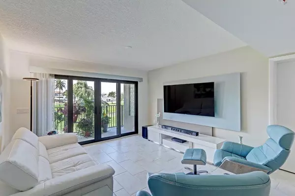 Jupiter, FL 33477,901 Seafarer CIR 105