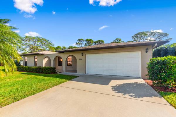 2501 SE Delano RD, Port Saint Lucie, FL 34952