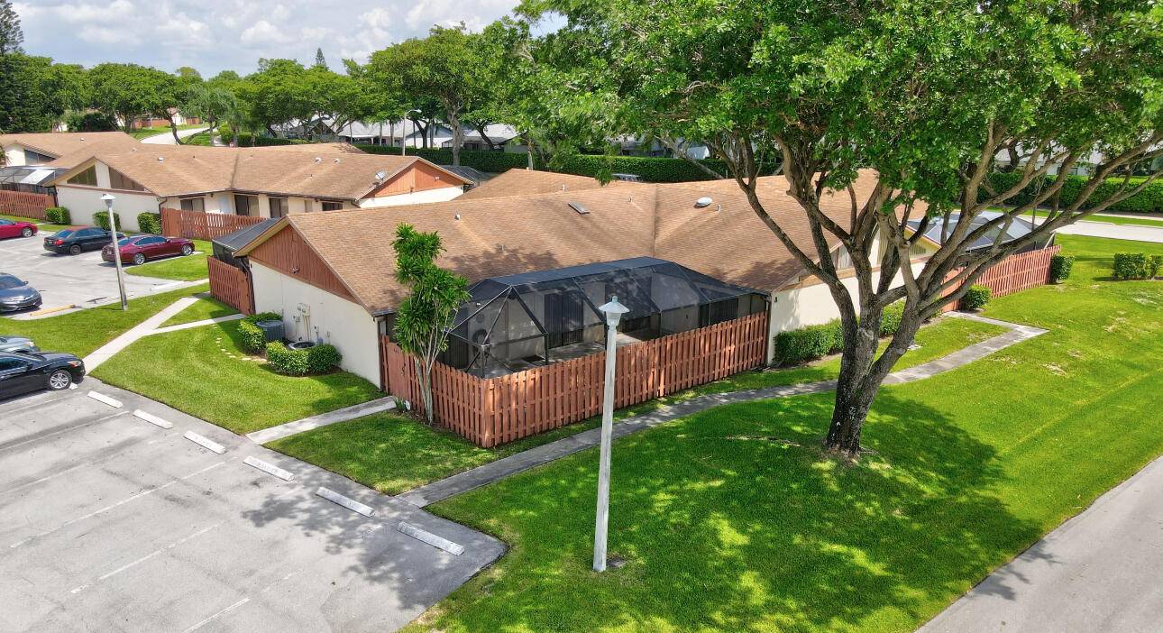 West Palm Beach, FL 33415,1240 Summit Place Circle CIR A