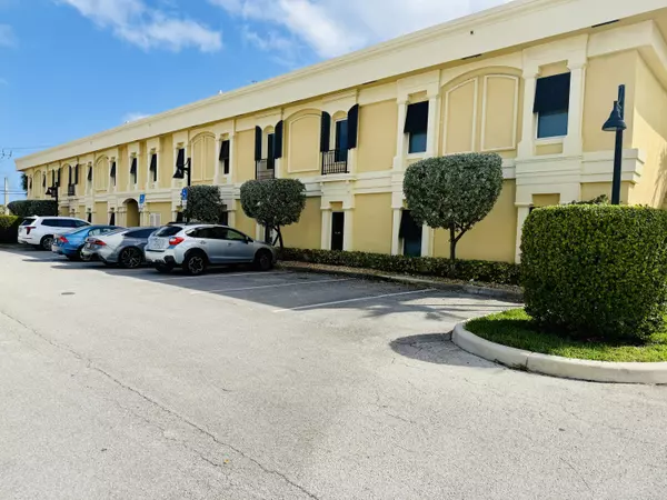 665 SE 10th ST 5, Deerfield Beach, FL 33441