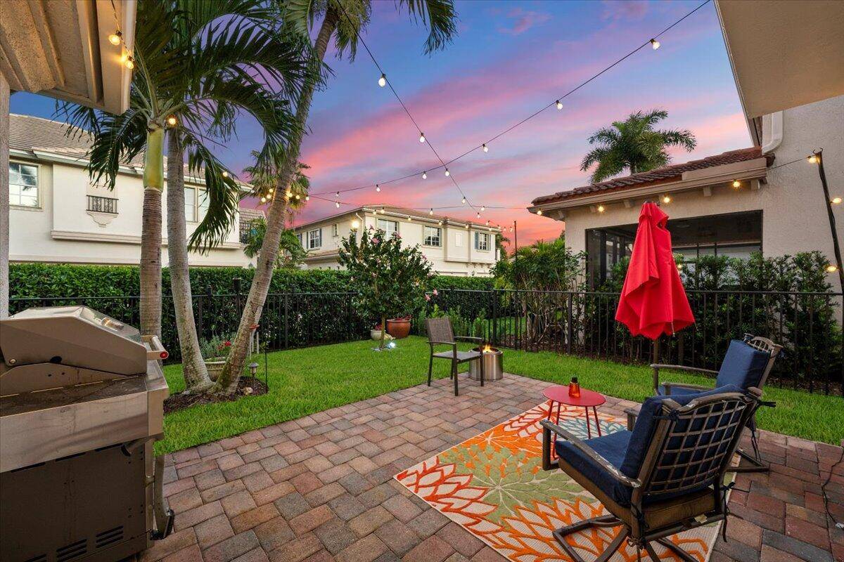 318 September ST, Palm Beach Gardens, FL 33410
