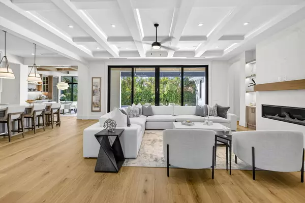 West Palm Beach, FL 33405,212 Gregory PL