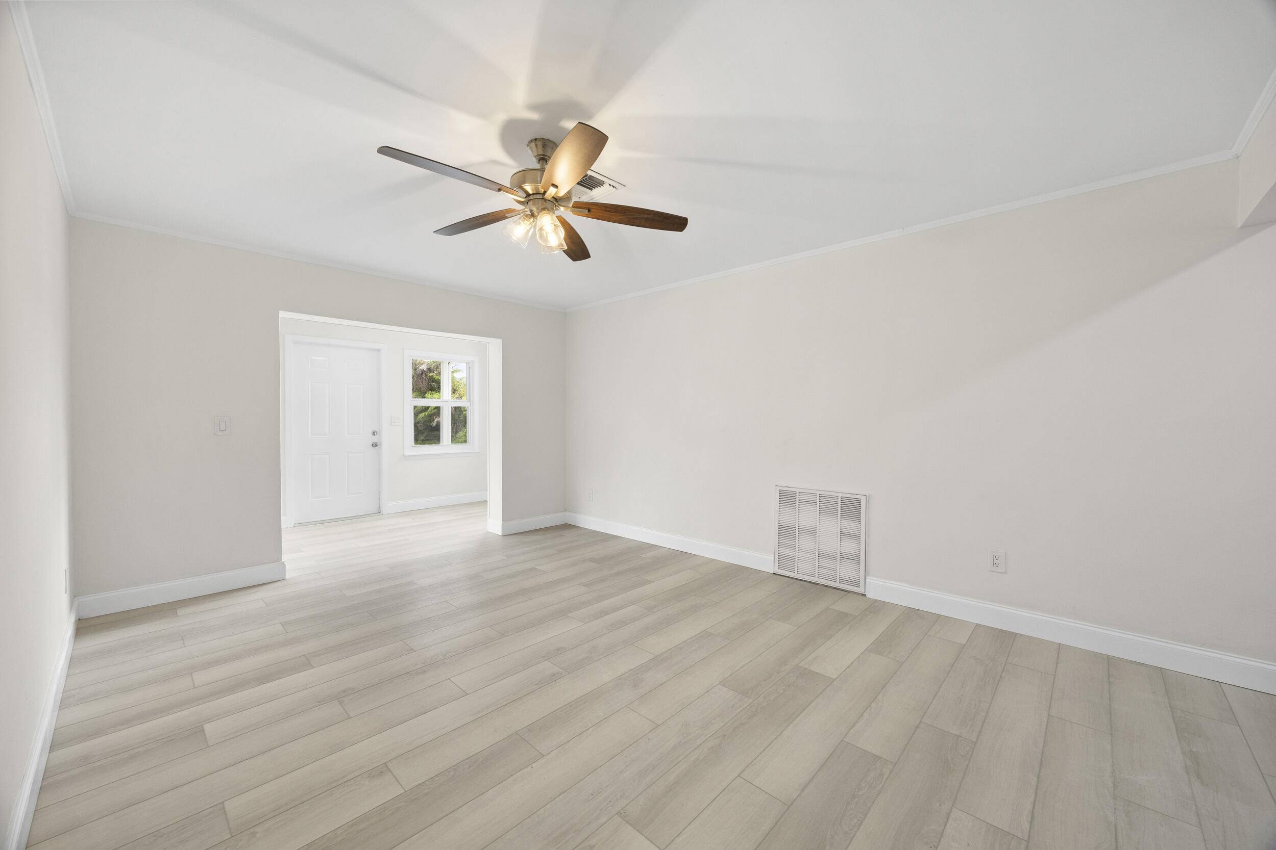 Jensen Beach, FL 34957,1574 NE Arch Ave AVE