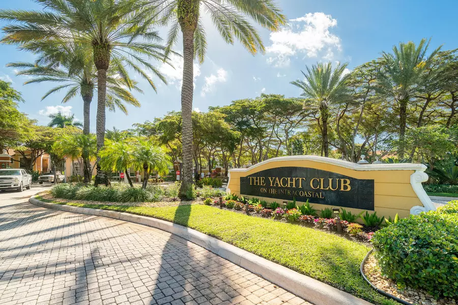 135 Yacht Club WAY 309, Hypoluxo, FL 33462