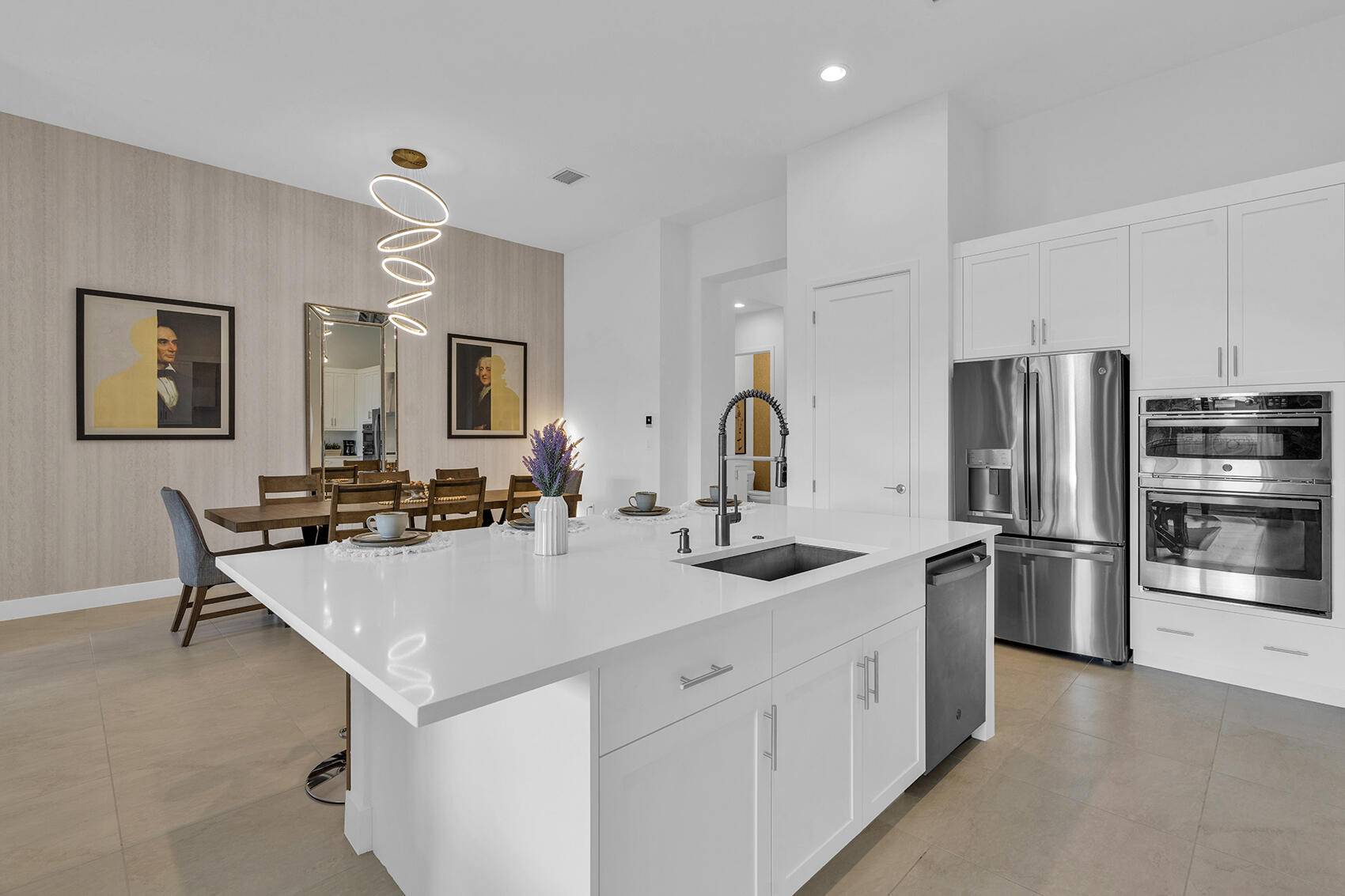 Boca Raton, FL 33434,8228 Essex Country Club DR