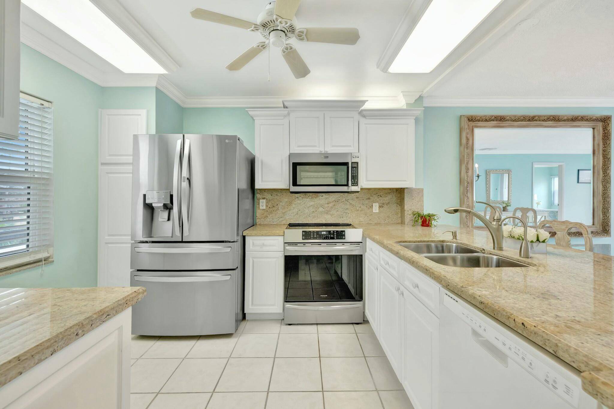 Stuart, FL 34994,1950 SW Palm City RD 4-203