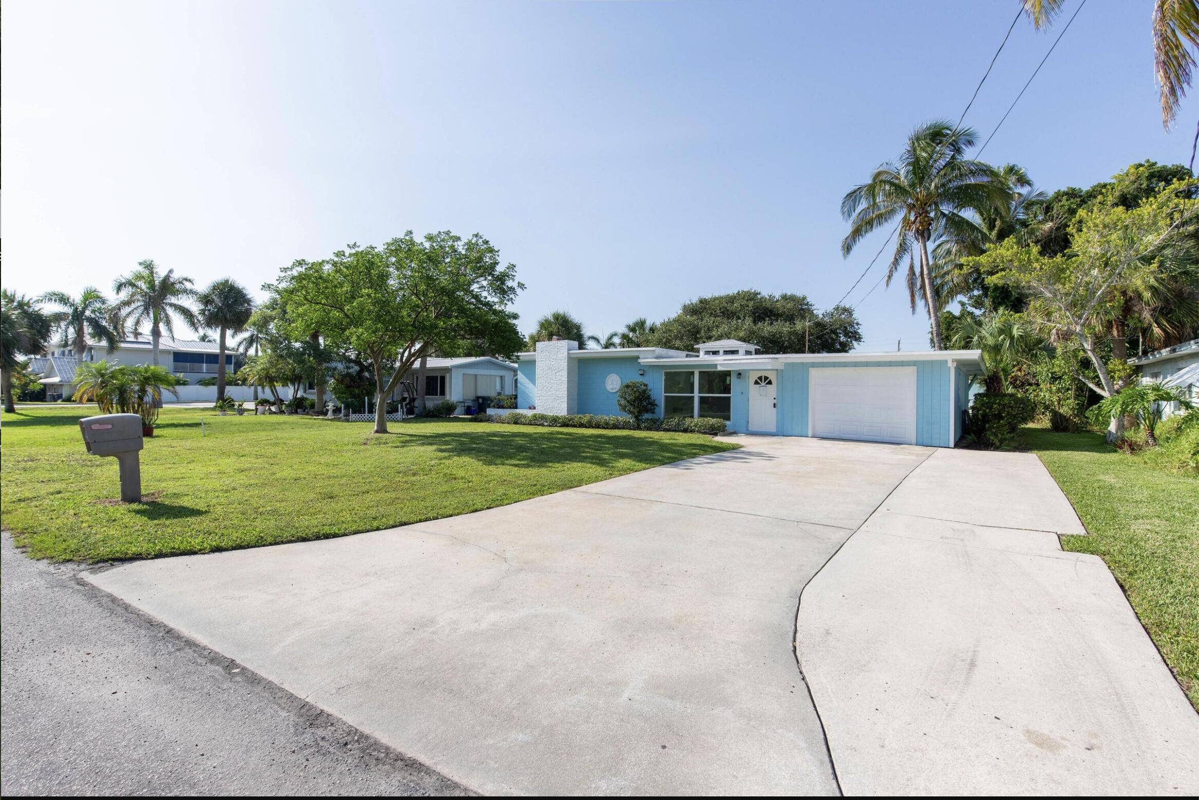 1919 Mimosa AVE, Fort Pierce, FL 34949