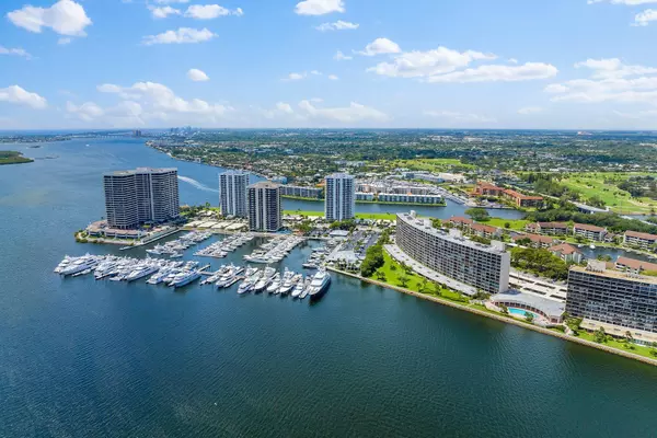 134 Lakeshore DR 316, North Palm Beach, FL 33408