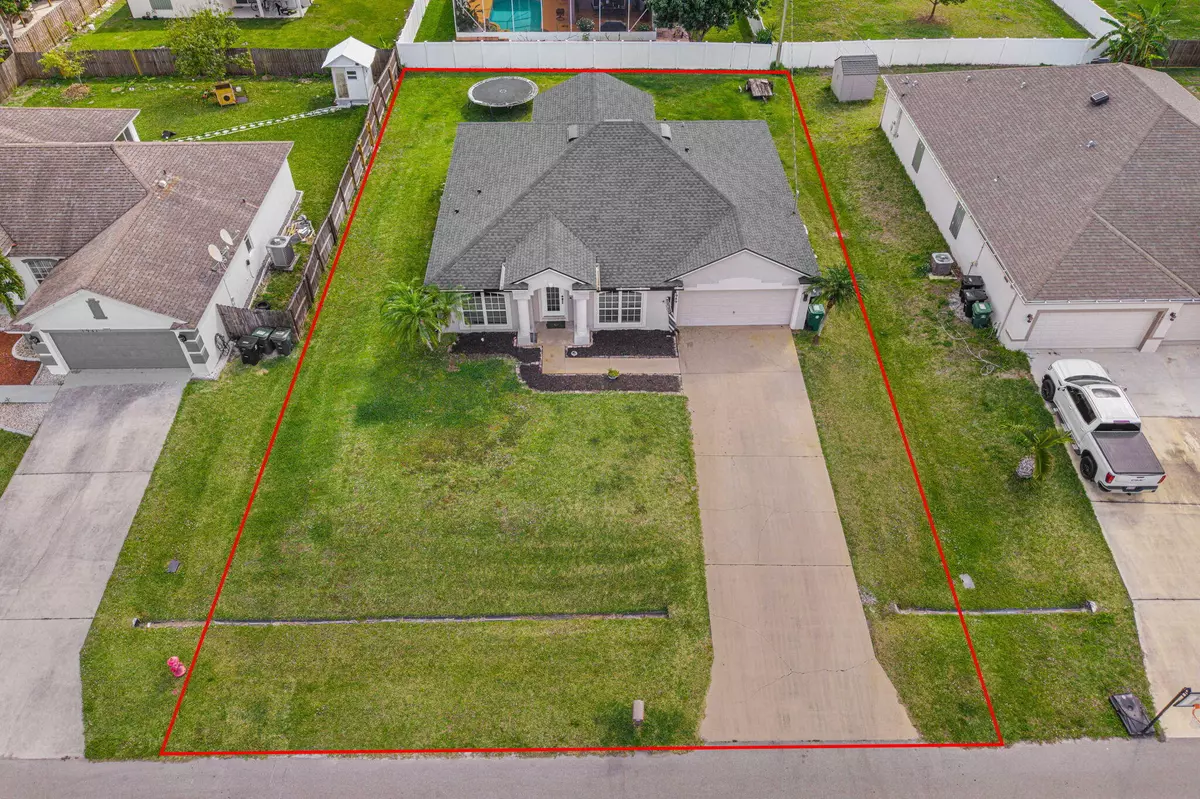 Port Saint Lucie, FL 34953,1949 SW Logan ST