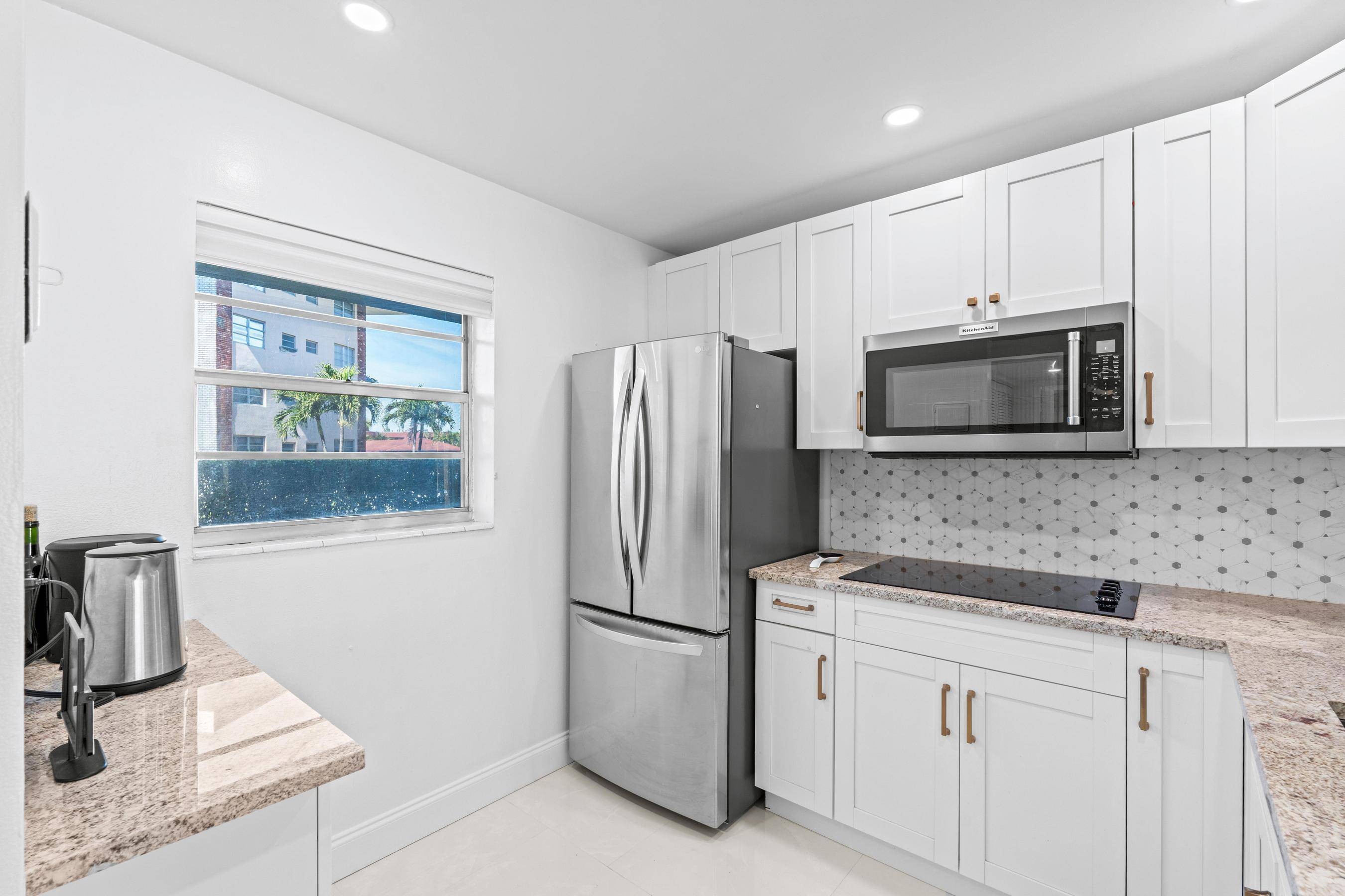 Lauderdale Lakes, FL 33313,2800 NW 47th TER 105b