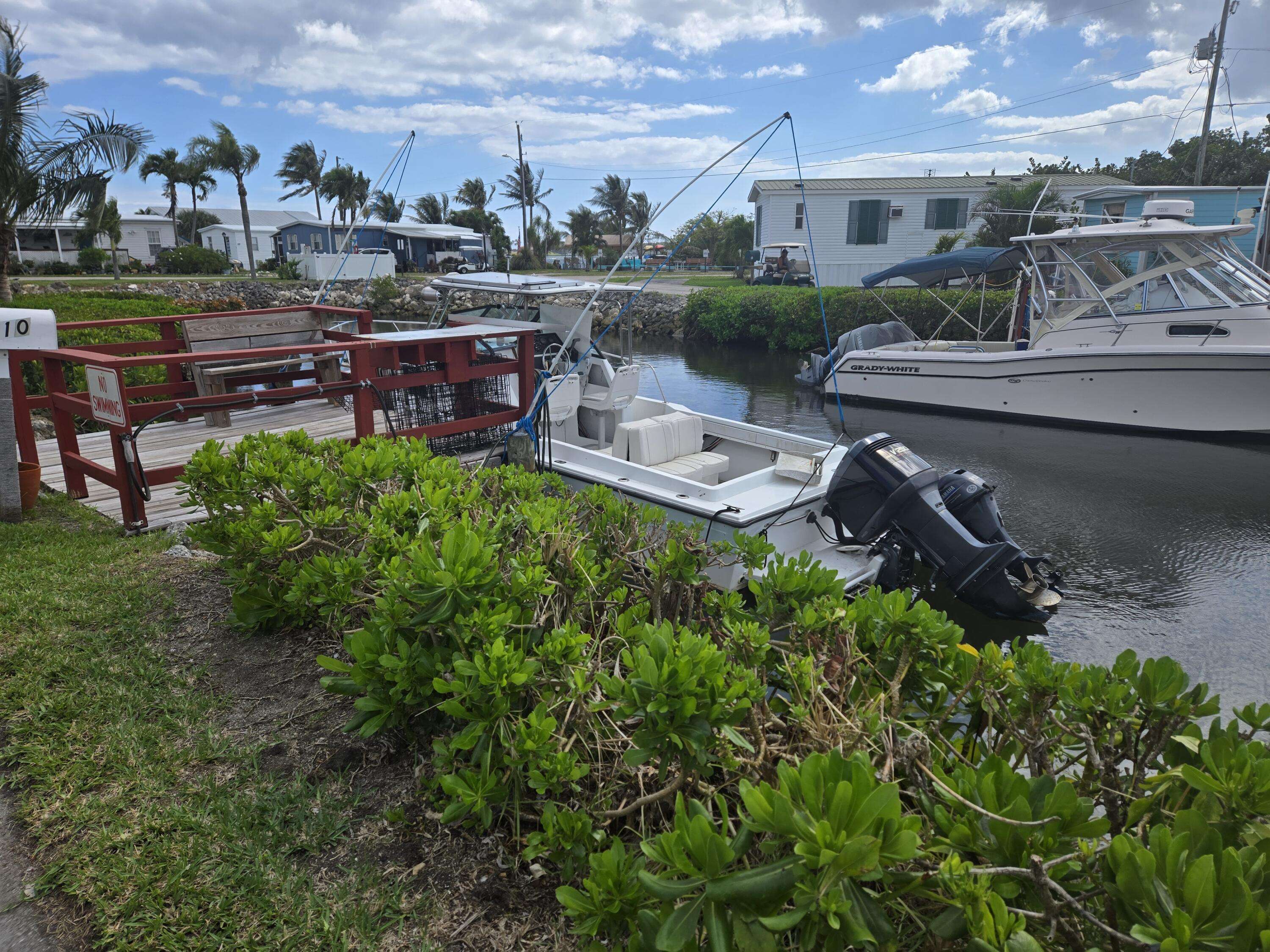 Hypoluxo, FL 33462,9 N Loafing ST