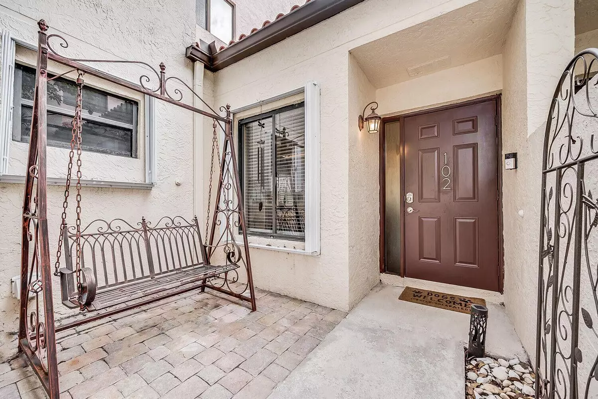 Boynton Beach, FL 33426,15 S Via De Casas Sur 102