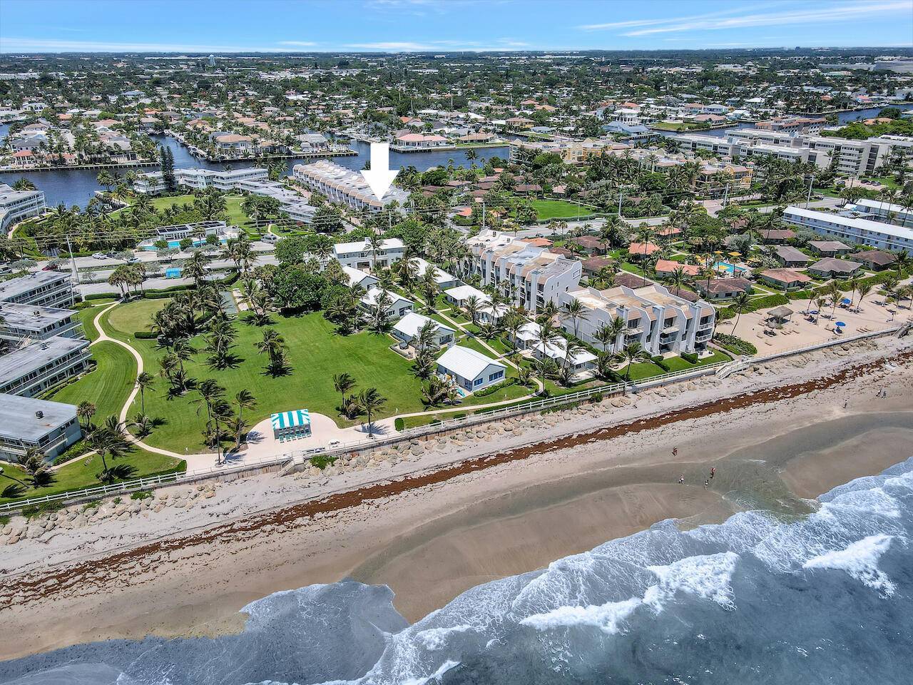 Hillsboro Beach, FL 33062,1222 Hillsboro Mile 11