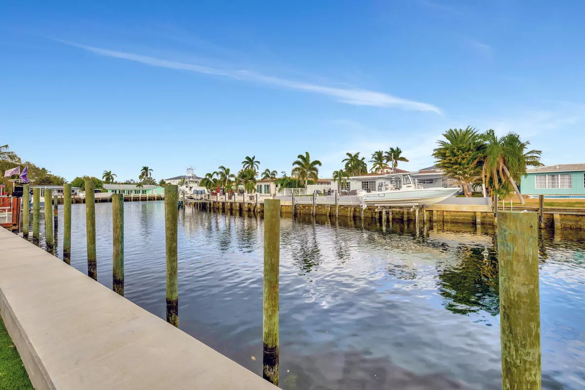 Lighthouse Point, FL 33064,4940 NE 27th AVE