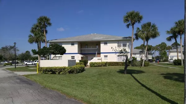 Port Saint Lucie, FL 34952,1564 SE Royal Green CIR U-204