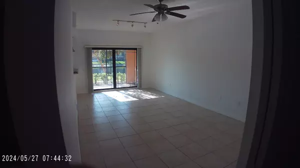 Palm Beach Gardens, FL 33410,2807 Veronia DR 106