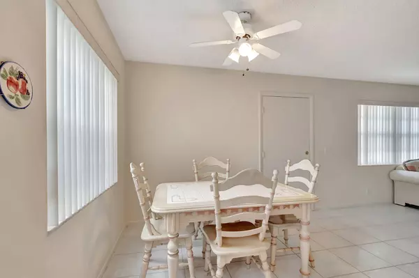 Delray Beach, FL 33484,950 Flanders T