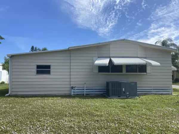 Port Saint Lucie, FL 34952,1 Toreador