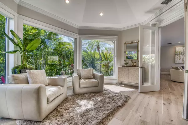 Palm Beach Gardens, FL 33418,101 Thornton DR