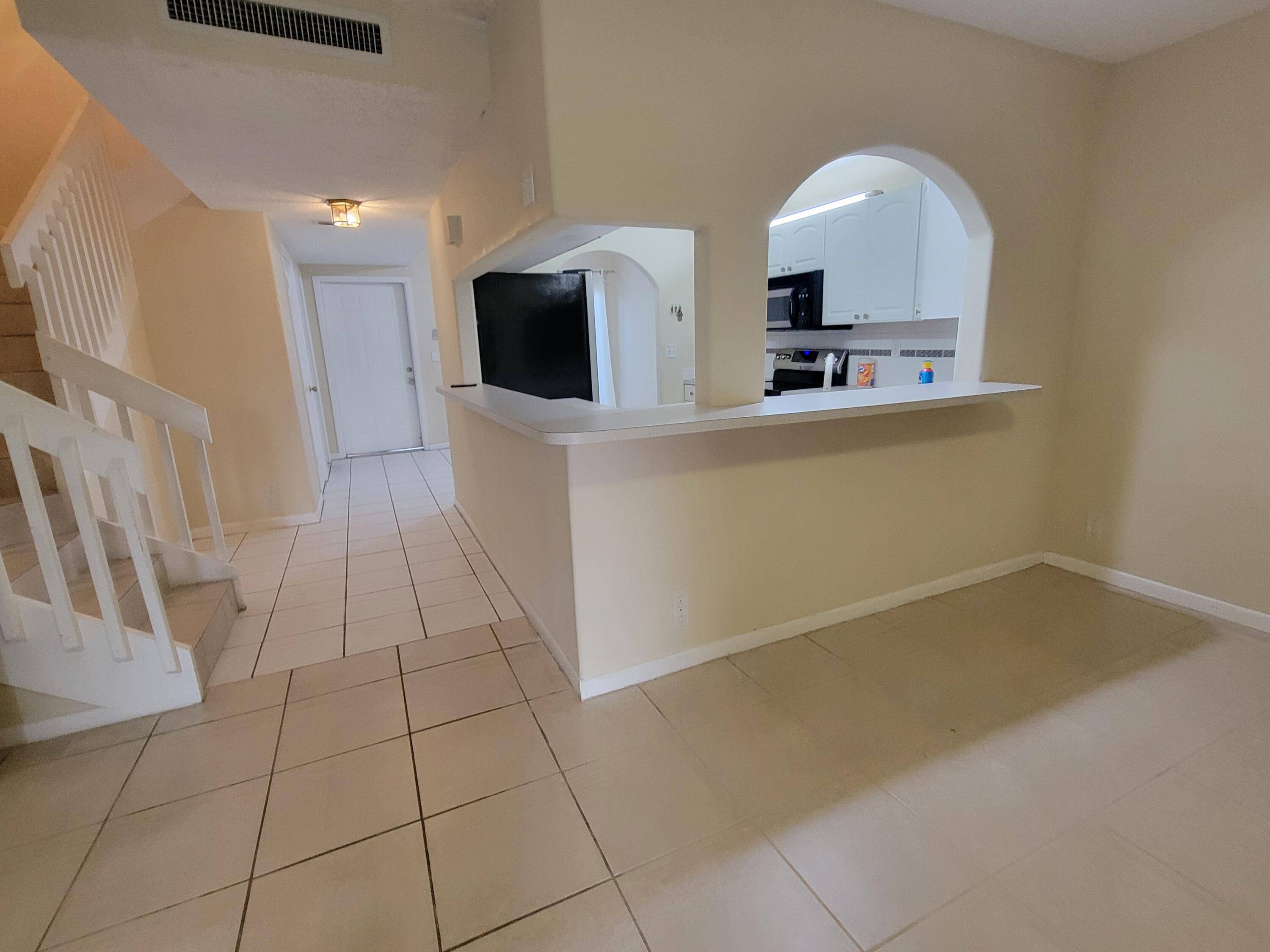 Boca Raton, FL 33428,22415 SW 61st WAY 103
