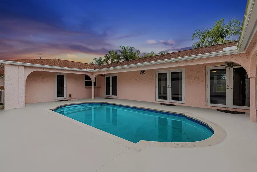 2578 Wabash DR, North Palm Beach, FL 33410