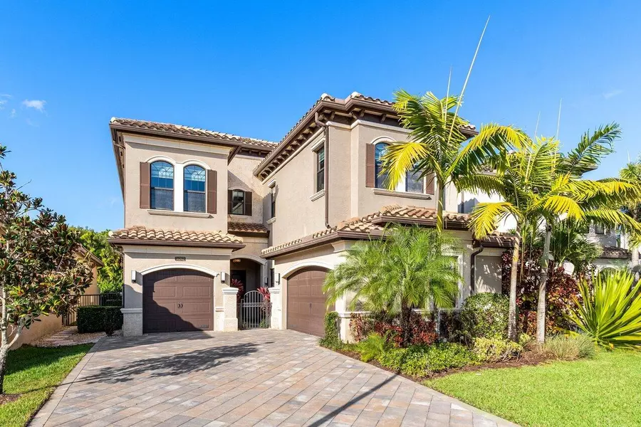 16262 Cabernet DR, Delray Beach, FL 33446