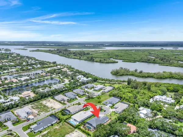 Vero Beach, FL 32963,241 Strand TER