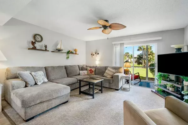 Tequesta, FL 33469,18081 SE Country Club DR 43