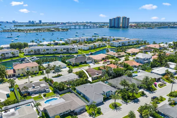 Singer Island, FL 33404,1071 Powell DR