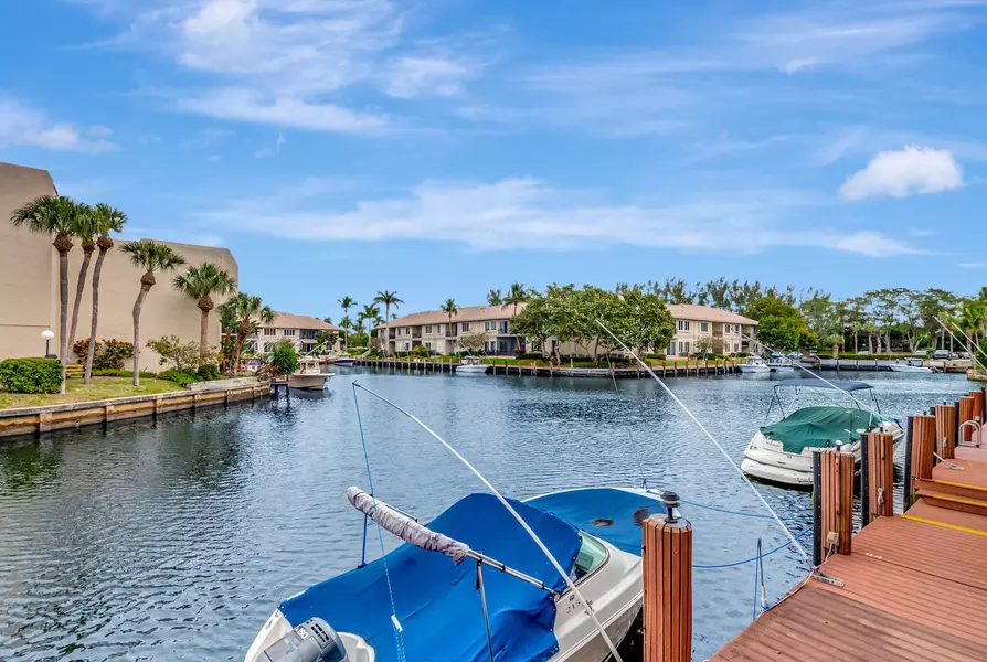 6 Royal Palm WAY 204, Boca Raton, FL 33432