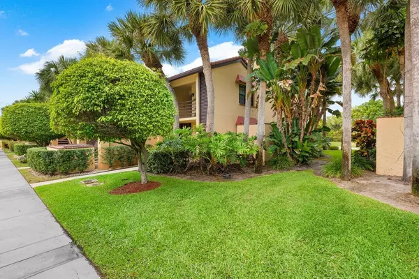 Boynton Beach, FL 33437,11215 Aspen Glen DR 106