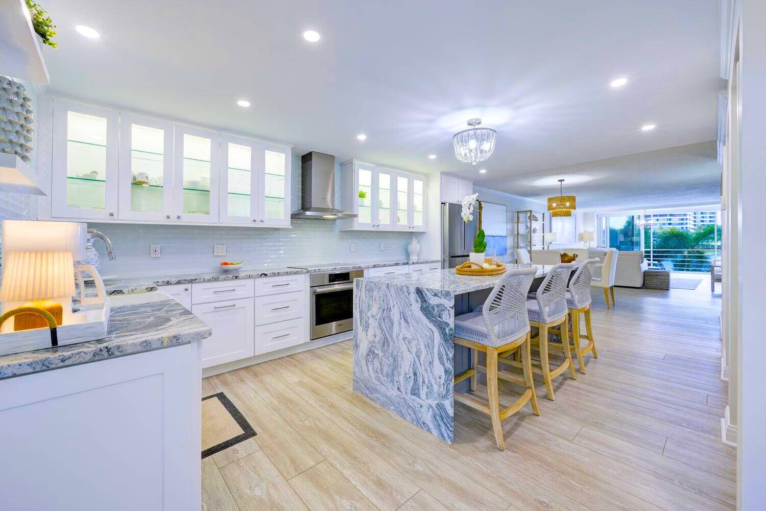 North Palm Beach, FL 33408,44 Yacht Club DR 210