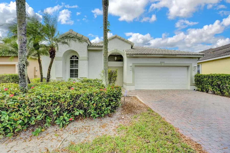 10079 Diamond Lake RD, Boynton Beach, FL 33437