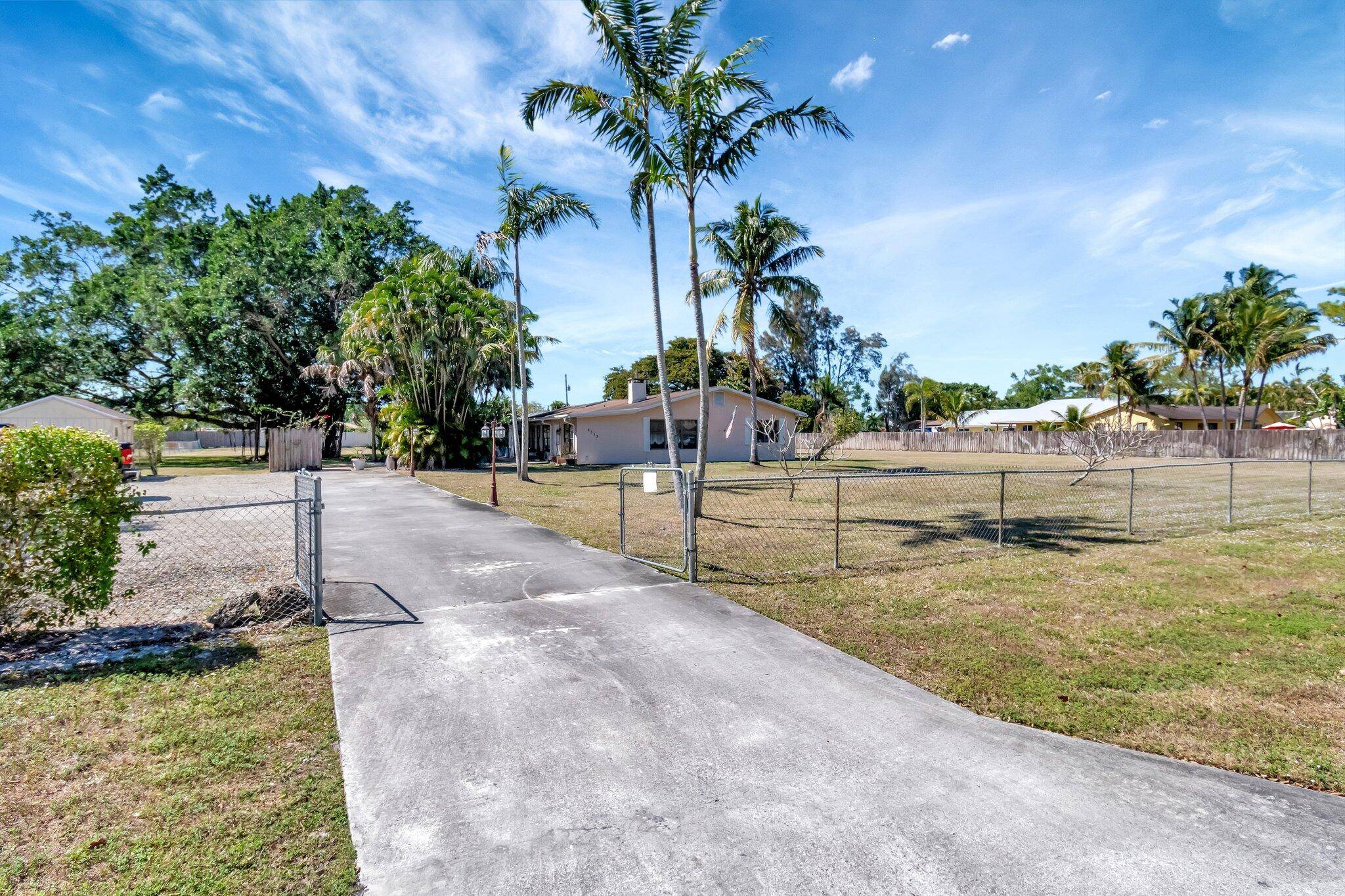 Lake Worth, FL 33467,5313 3rd RD